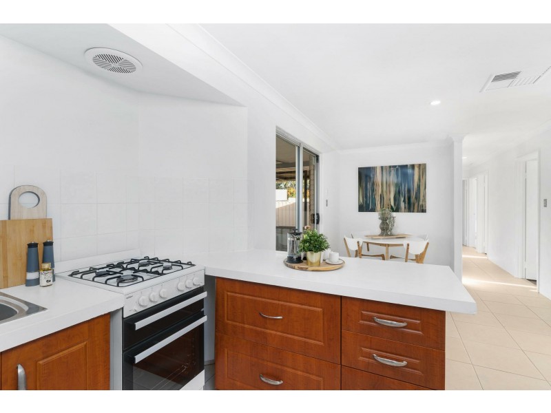 10 Grafham Road, Brookdale WA 6112