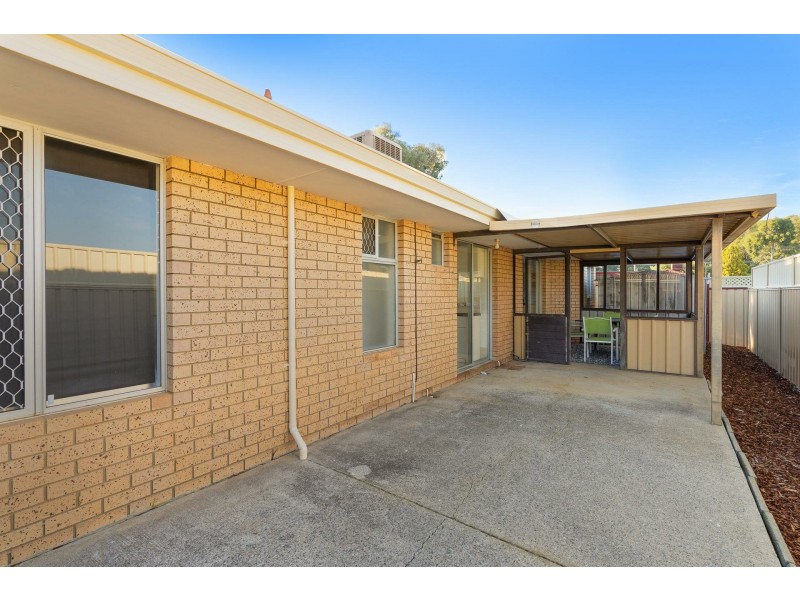 10 Grafham Road, Brookdale WA 6112