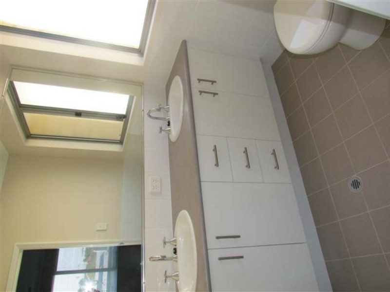 2/7 Gild Street, Cloverdale WA 6105