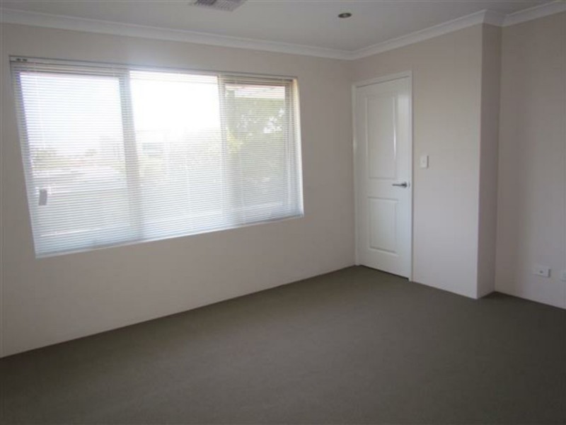 2/7 Gild Street, Cloverdale WA 6105