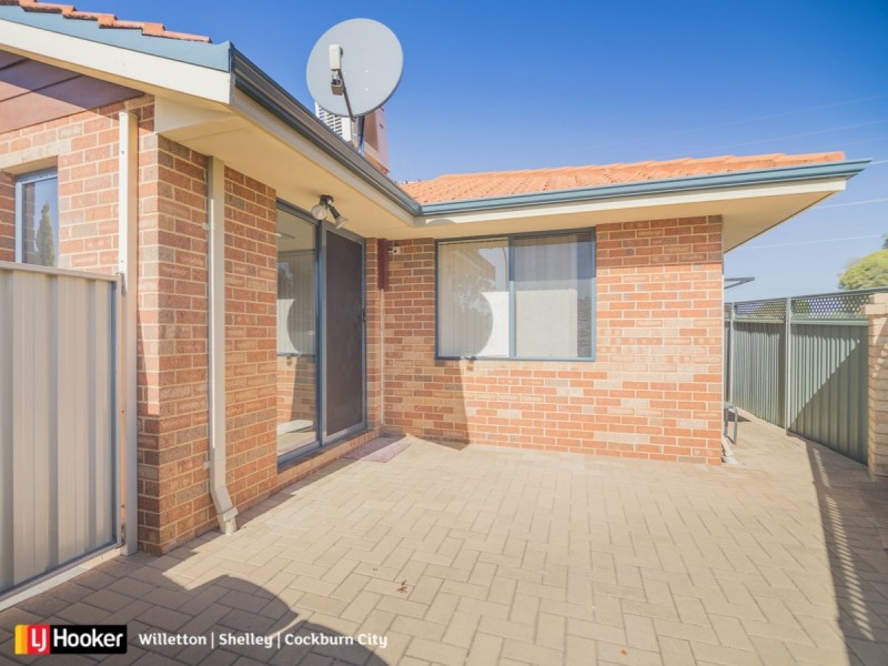 8/369 Brookside Gardens, Caversham WA 6055