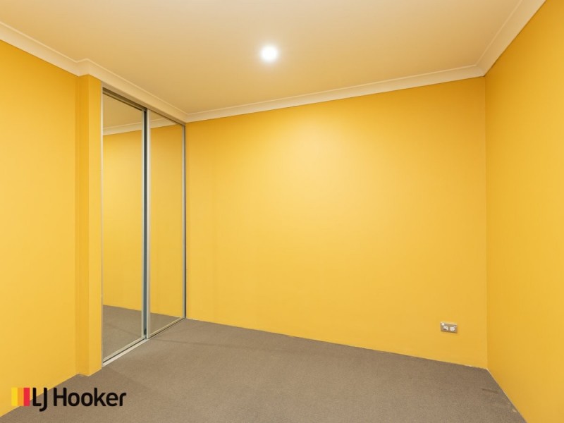 11 Chervil Bend, Wattle Grove WA 6107