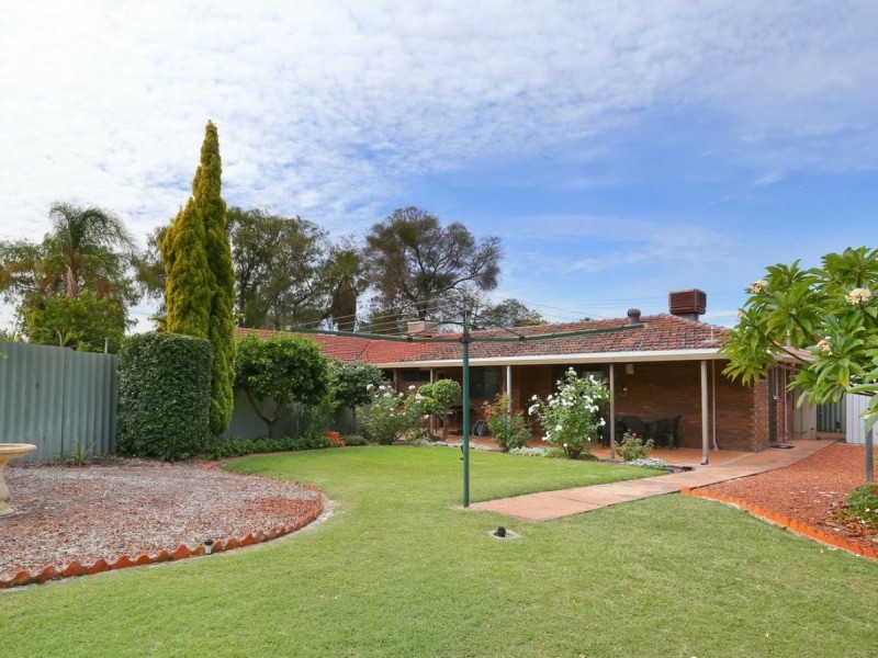 1 Iandra Loop, Willetton WA 6155