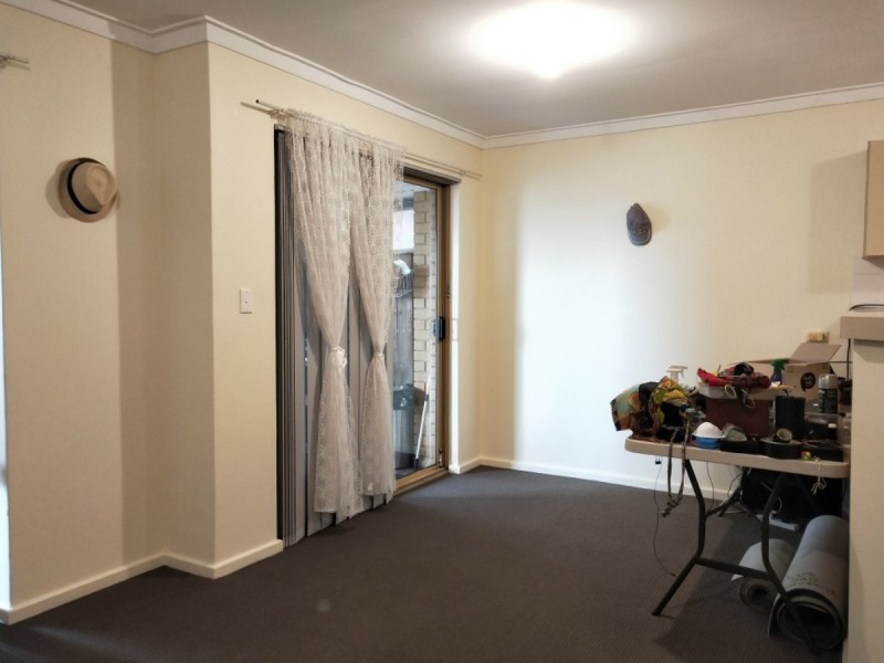 10/11 Boyd Crescent, Hamilton Hill WA 6163