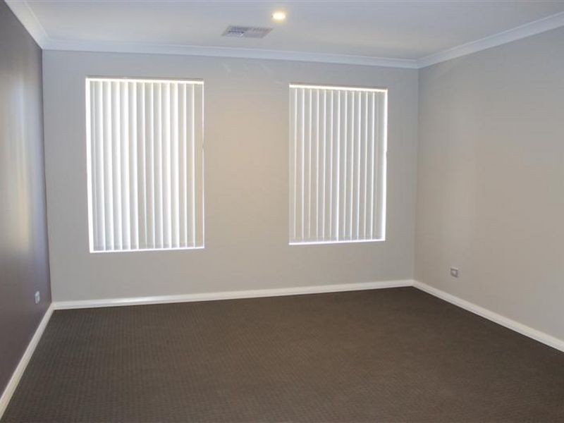 3 Quartz Avenue, Wellard WA 6170