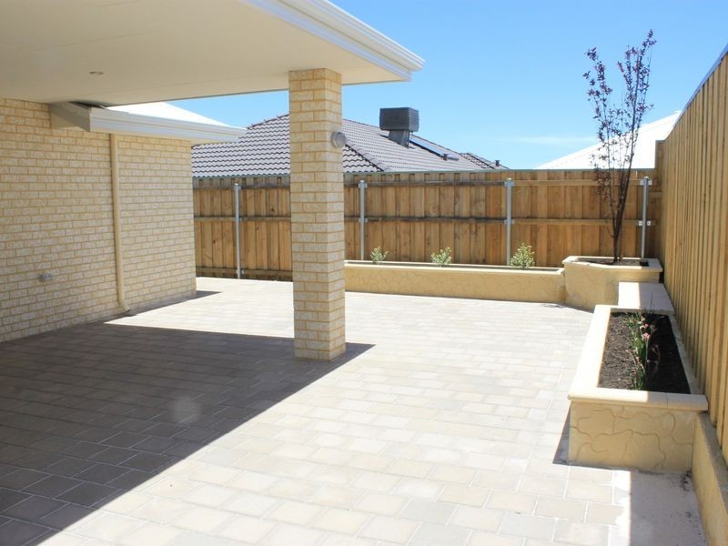 3 Quartz Avenue, Wellard WA 6170