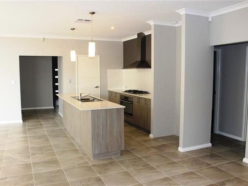 3 Quartz Avenue, Wellard WA 6170