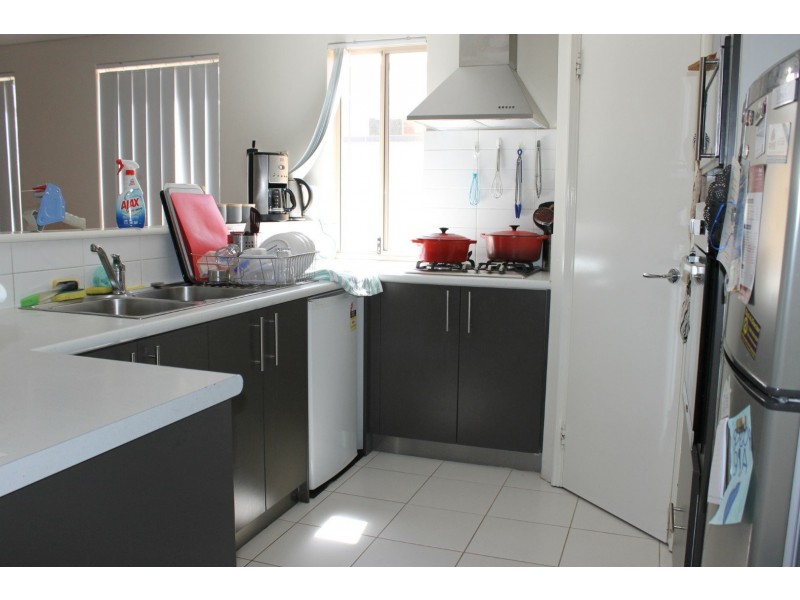 16/54 Sixth Road, Armadale WA 6112