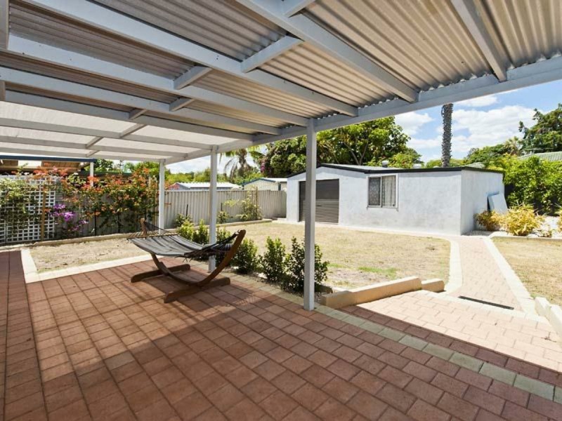 24 Androdema Street, Rockingham WA 6168