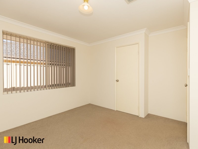 2/14 Scarpview Place, East Cannington WA 6107