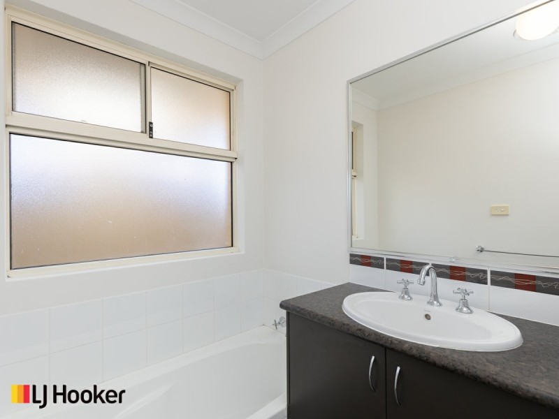 2/14 Scarpview Place, East Cannington WA 6107