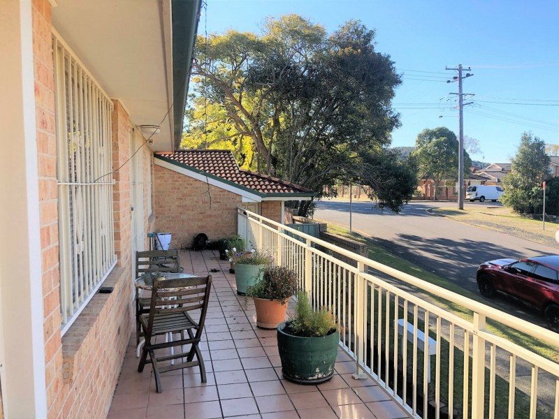 1/8 Cale Street, Como WA 6152