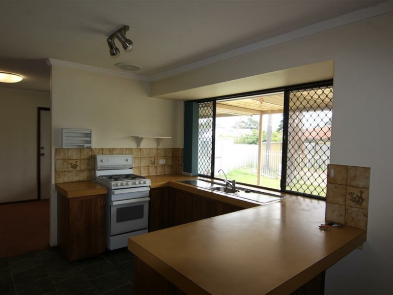 14 Drysdale Street, Shelley WA 6148