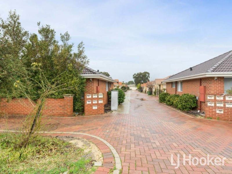 10/42 Merrifield Avenue, Kelmscott WA 6111