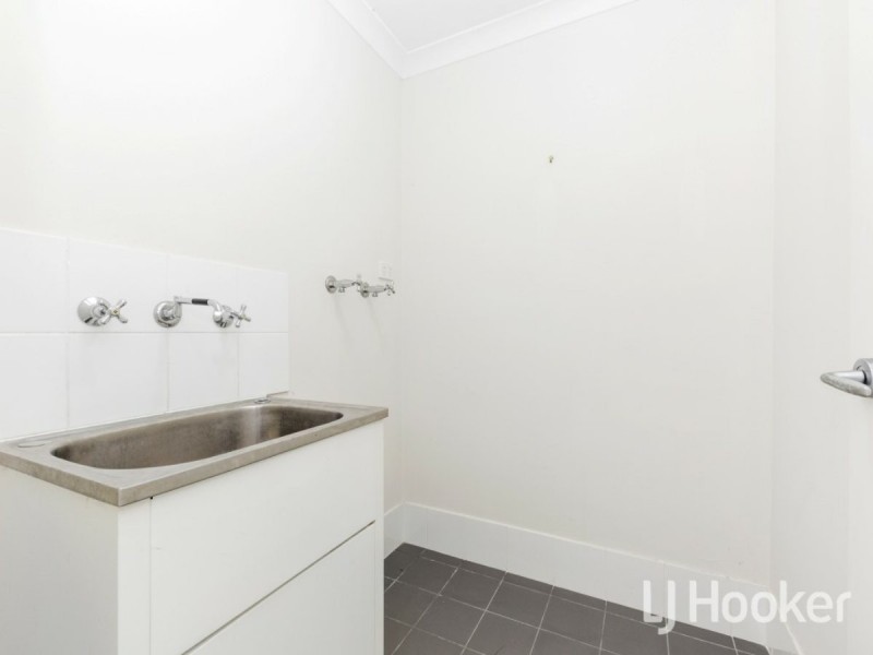 10/42 Merrifield Avenue, Kelmscott WA 6111