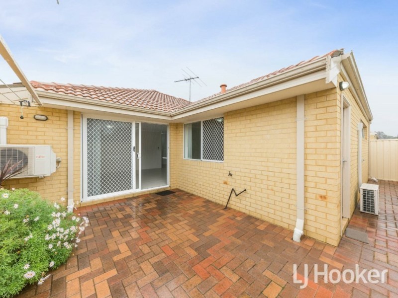 10/42 Merrifield Avenue, Kelmscott WA 6111
