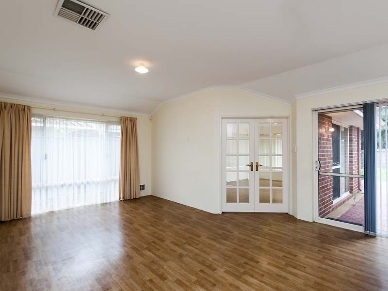 24 Burford Place, Canning Vale WA 6155