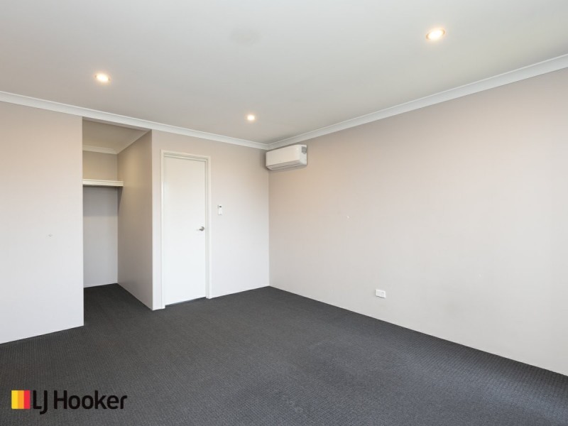 22 Litchfield Circle, Wandi WA 6167