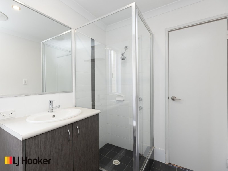 22 Litchfield Circle, Wandi WA 6167