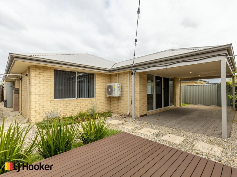 22 Litchfield Circle, Wandi WA 6167