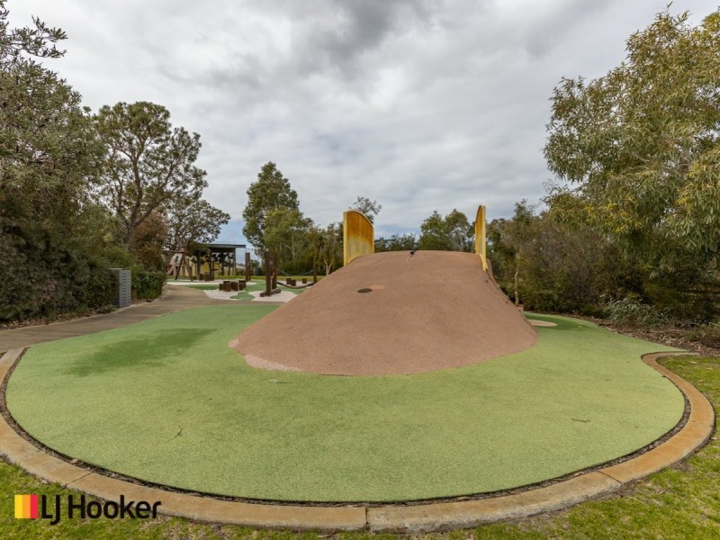 22 Litchfield Circle, Wandi WA 6167