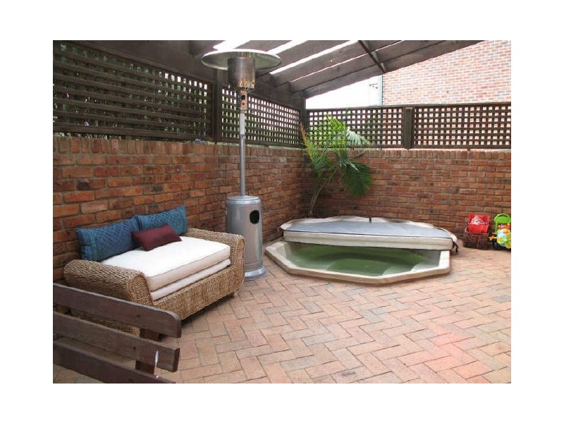 82 Beaumaris Drive, Menai NSW 2234