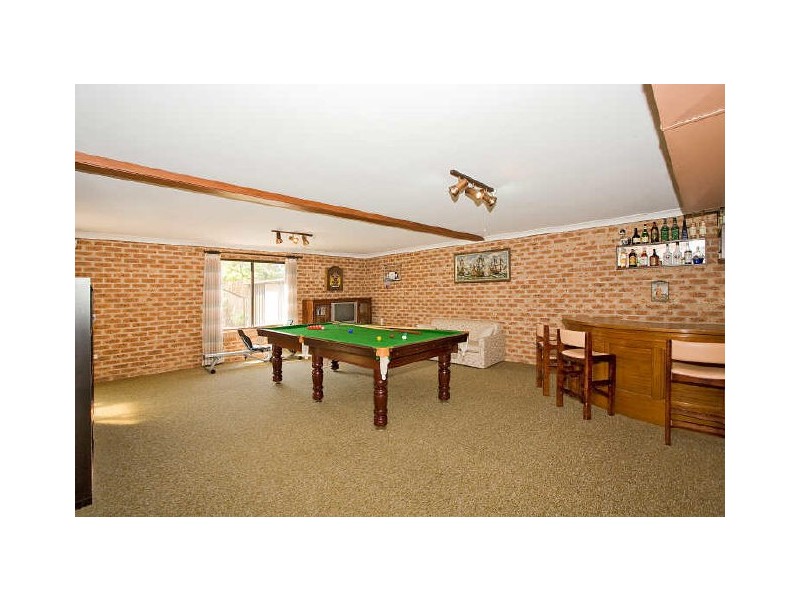 1 Northbrook Place, Illawong NSW 2234