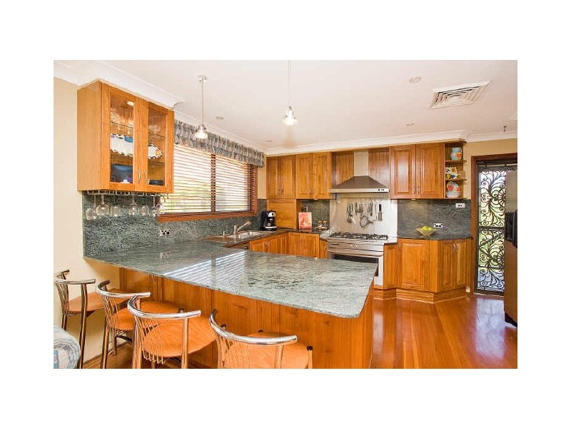 1 Northbrook Place, Illawong NSW 2234