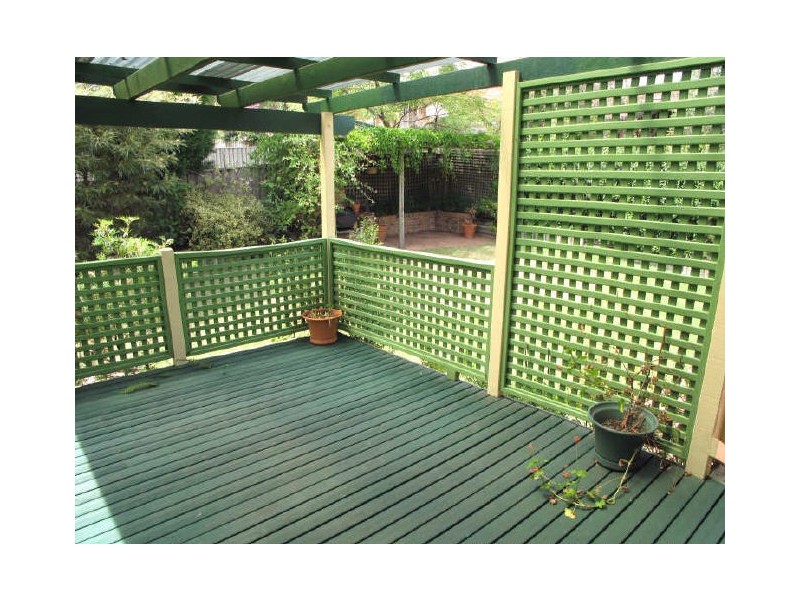 10 Moonpoint Road, Illawong NSW 2234