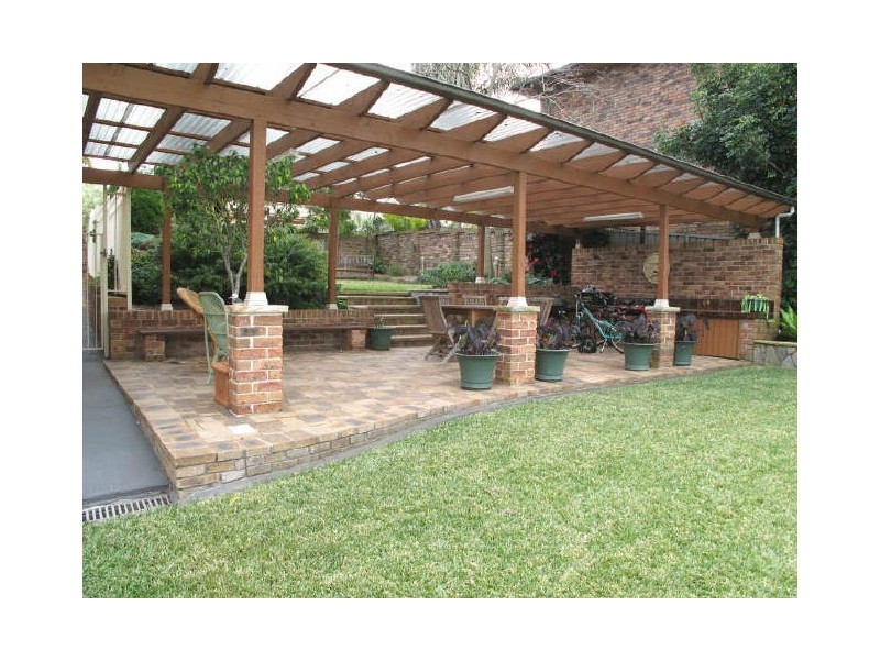 17 Sylvan Ridge Drive, Illawong NSW 2234