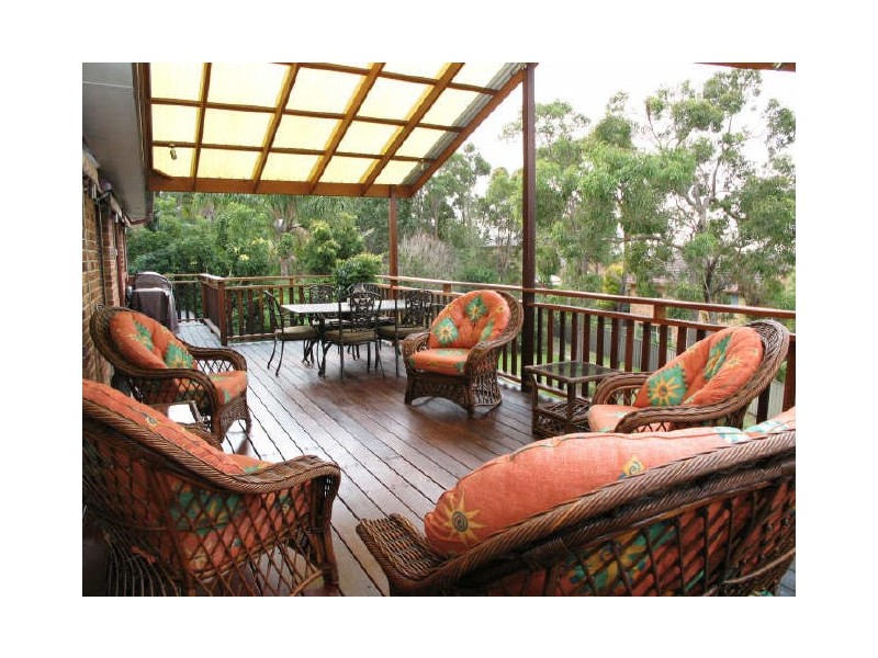 17 Sylvan Ridge Drive, Illawong NSW 2234