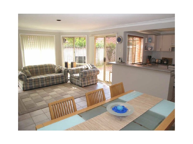 2 Poinciana Row, Menai NSW 2234