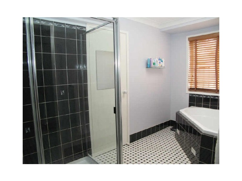 2 Poinciana Row, Menai NSW 2234
