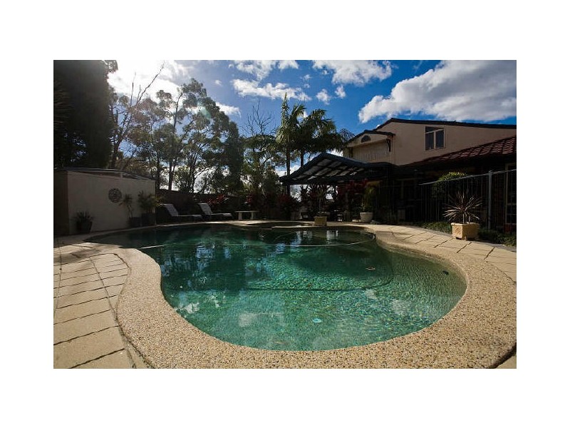 8 Burrawang Place, Alfords Point NSW 2234