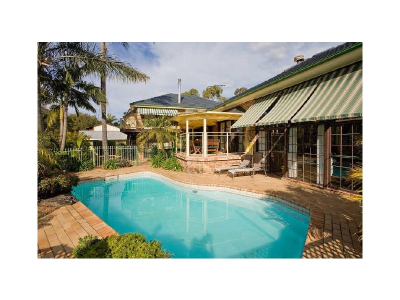 13 Hibiscus Close, Alfords Point NSW 2234