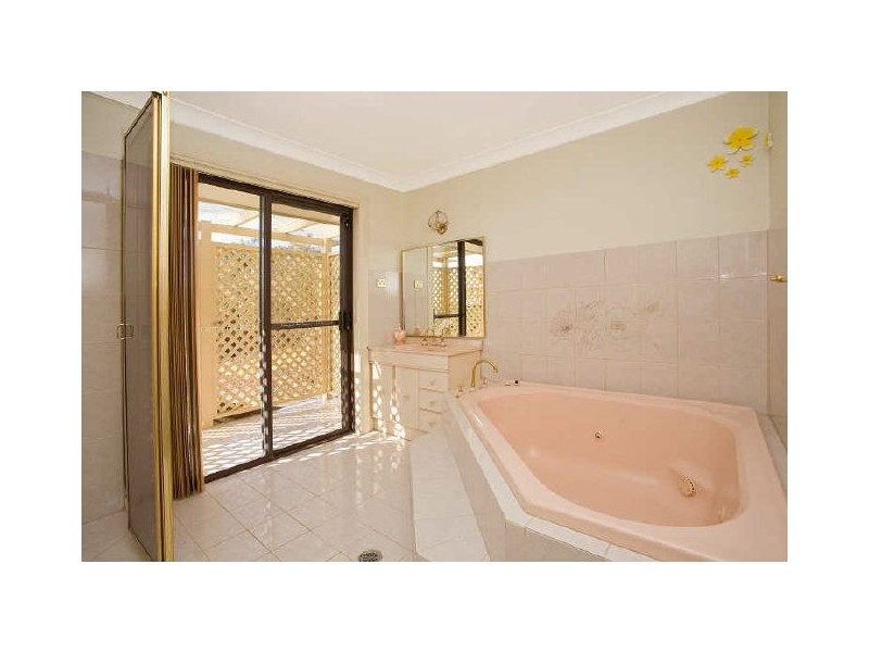 13 Hibiscus Close, Alfords Point NSW 2234