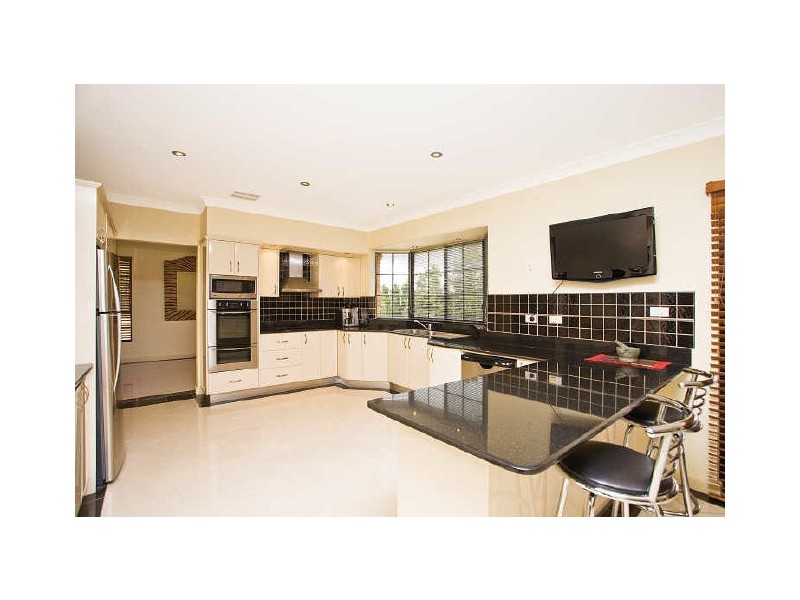 17 Pioneer Drive, Menai NSW 2234