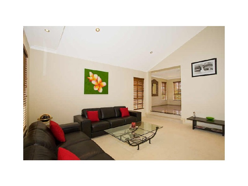 17 Pioneer Drive, Menai NSW 2234