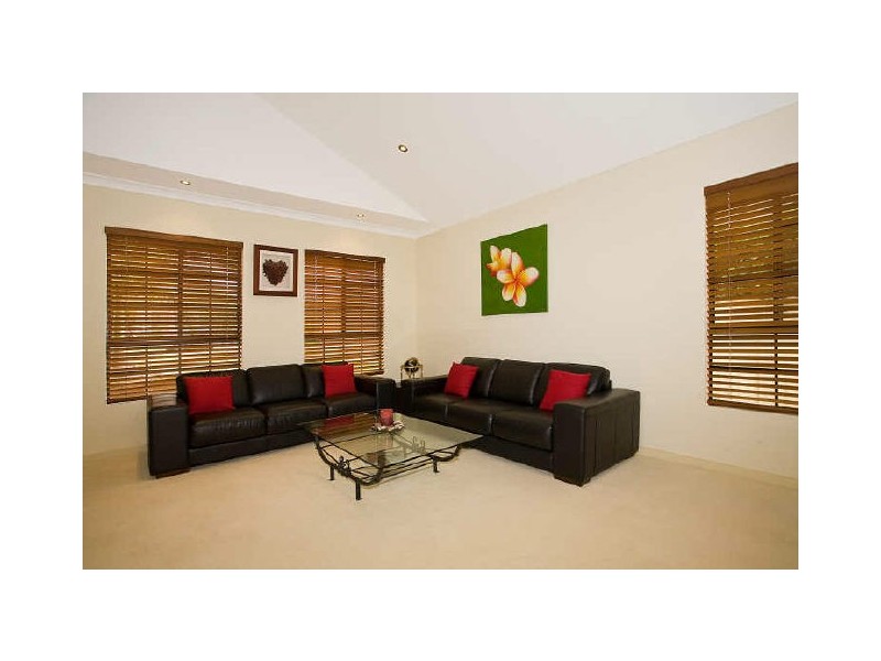 17 Pioneer Drive, Menai NSW 2234