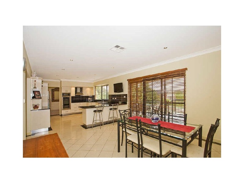 17 Pioneer Drive, Menai NSW 2234