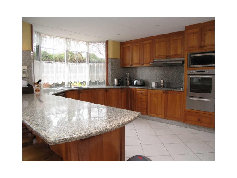 17 Royal Oak Drive, Alfords Point NSW 2234