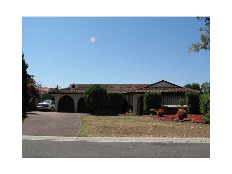 5 Kilby Place, Illawong NSW 2234