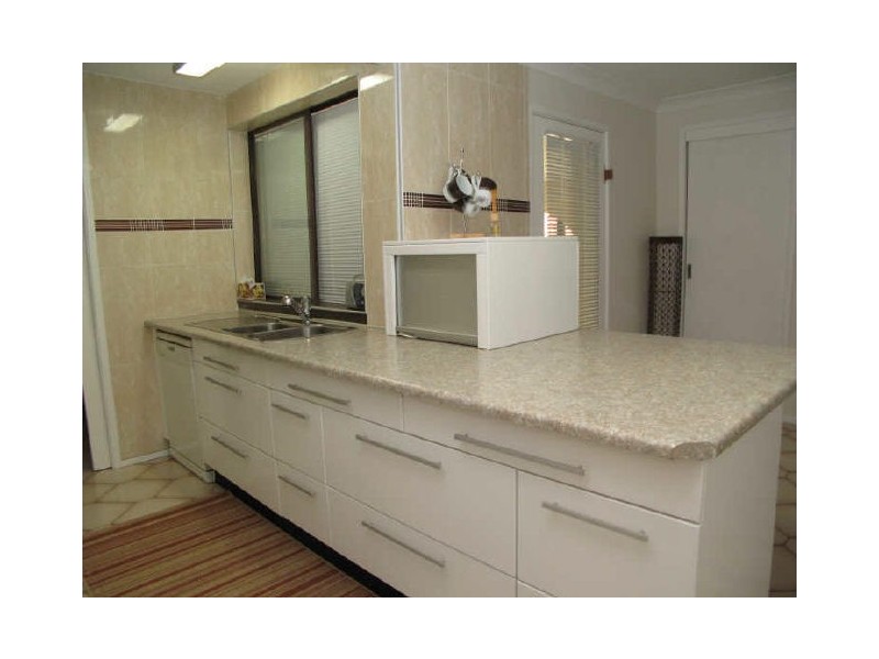 5 Kilby Place, Illawong NSW 2234