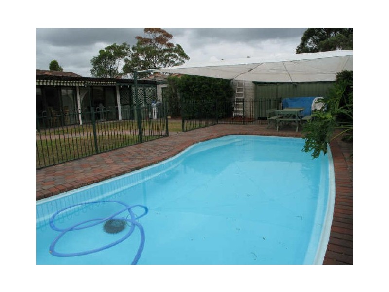 5 Kilby Place, Illawong NSW 2234