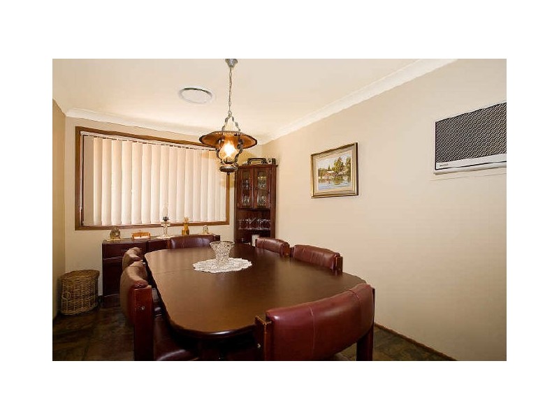 5 Wales Close, Illawong NSW 2234