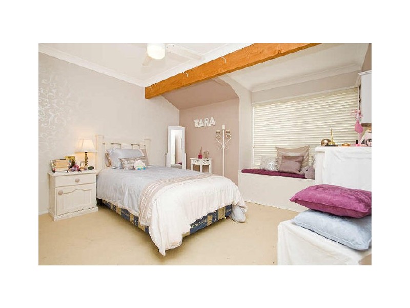 1 Beaumaris Drive, Menai NSW 2234