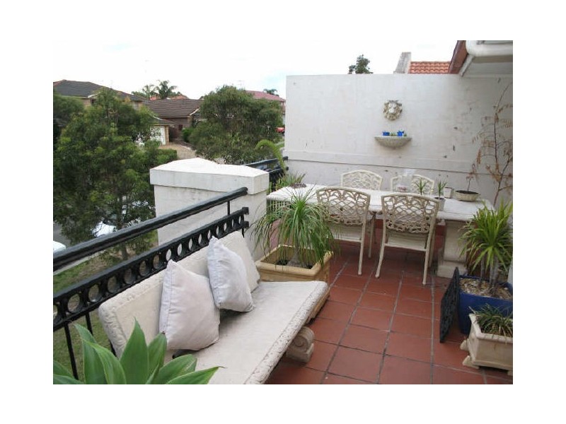 7/2 Peachtree Way, Menai NSW 2234