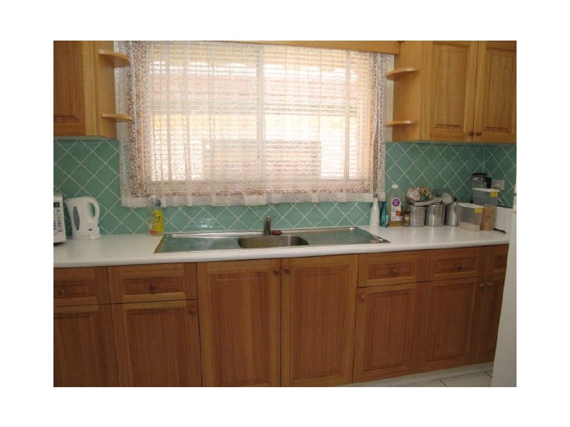 17 Meadowland Road, Peakhurst NSW 2210