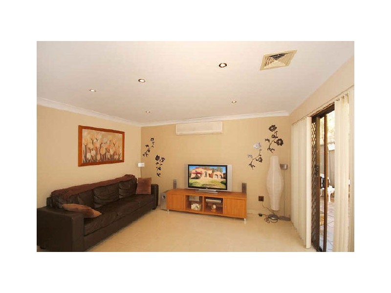 26 Sylvan Ridge Drive, Illawong NSW 2234