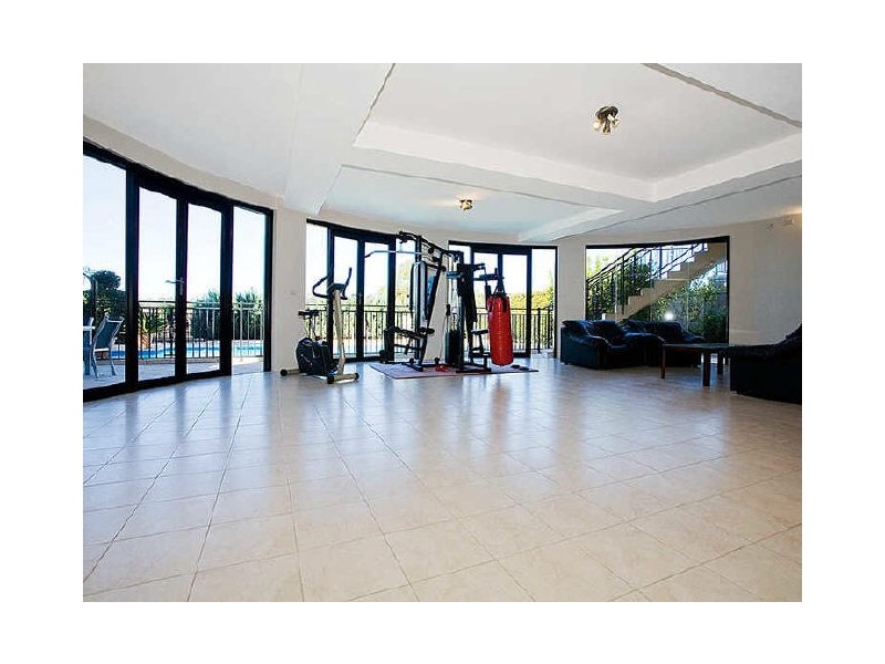 86 Brushwood Drive, Alfords Point NSW 2234